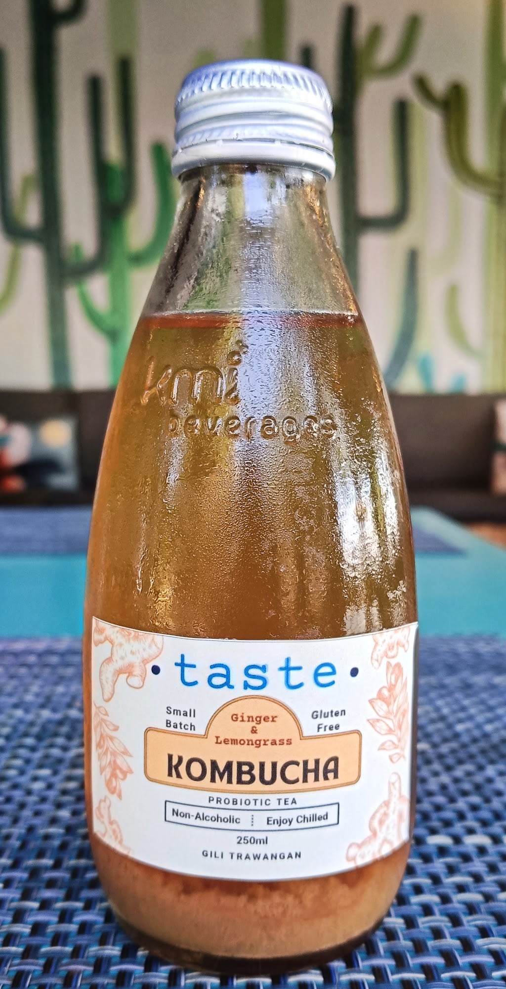 Sunset dining at Taste Café & Restaurant at Balé Sampan Boutique Bungalows, Gili Trawangan