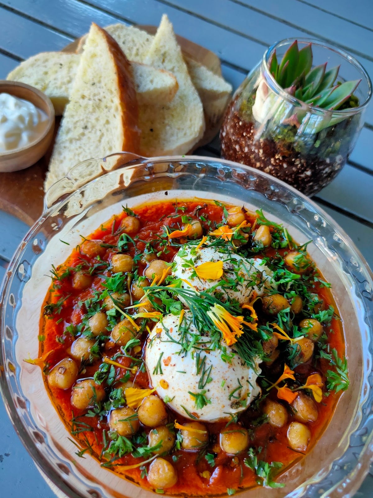 It’s that time of day when nobody wants to wrestle with a heavy meal.…