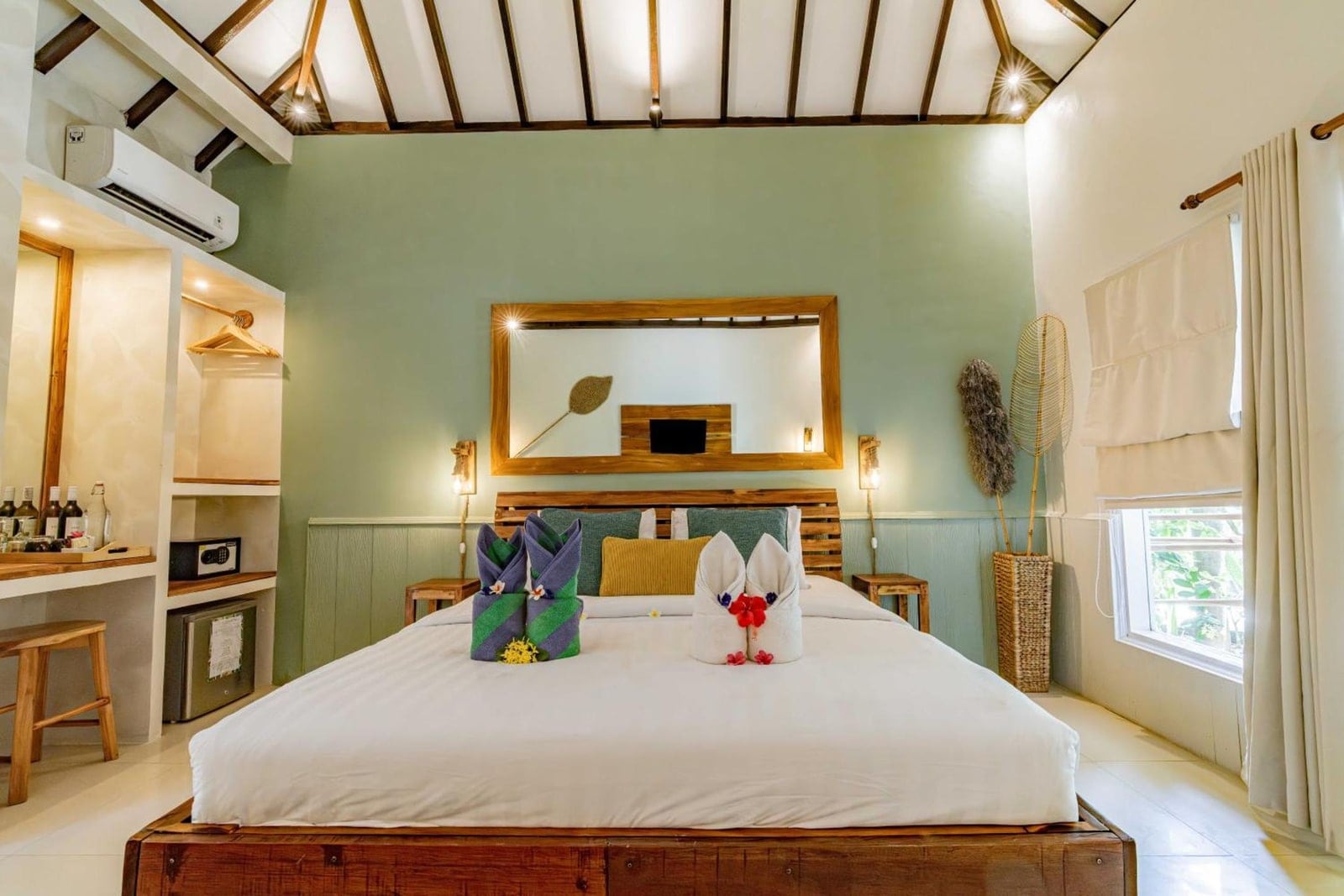 Thinking about how to spend your free morning? The beauty of Gili Tra…