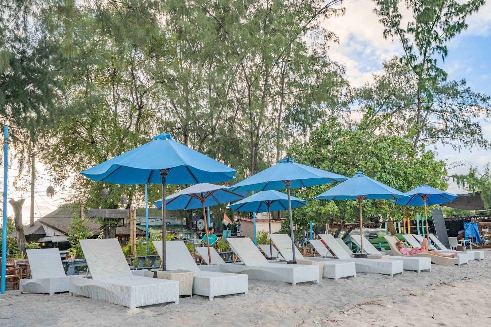 Dining here feels like a blissful retreat right on the beach. We’ve c…