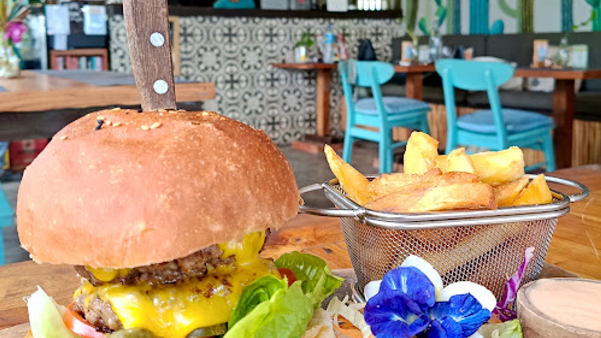 Beachfront Lunch & Sunset Drinks at Taste Café Looking for the best b…