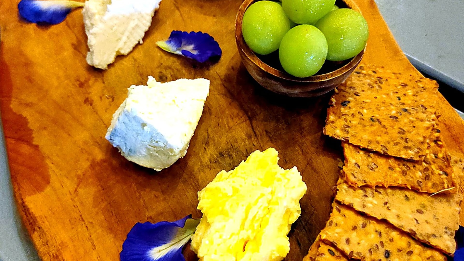 Ladies Who Lunch – BEST Deal in Gili! Grab your girlfriends and treat…