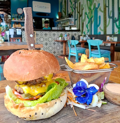 Beachfront Lunch & Sunset Drinks at Taste Café