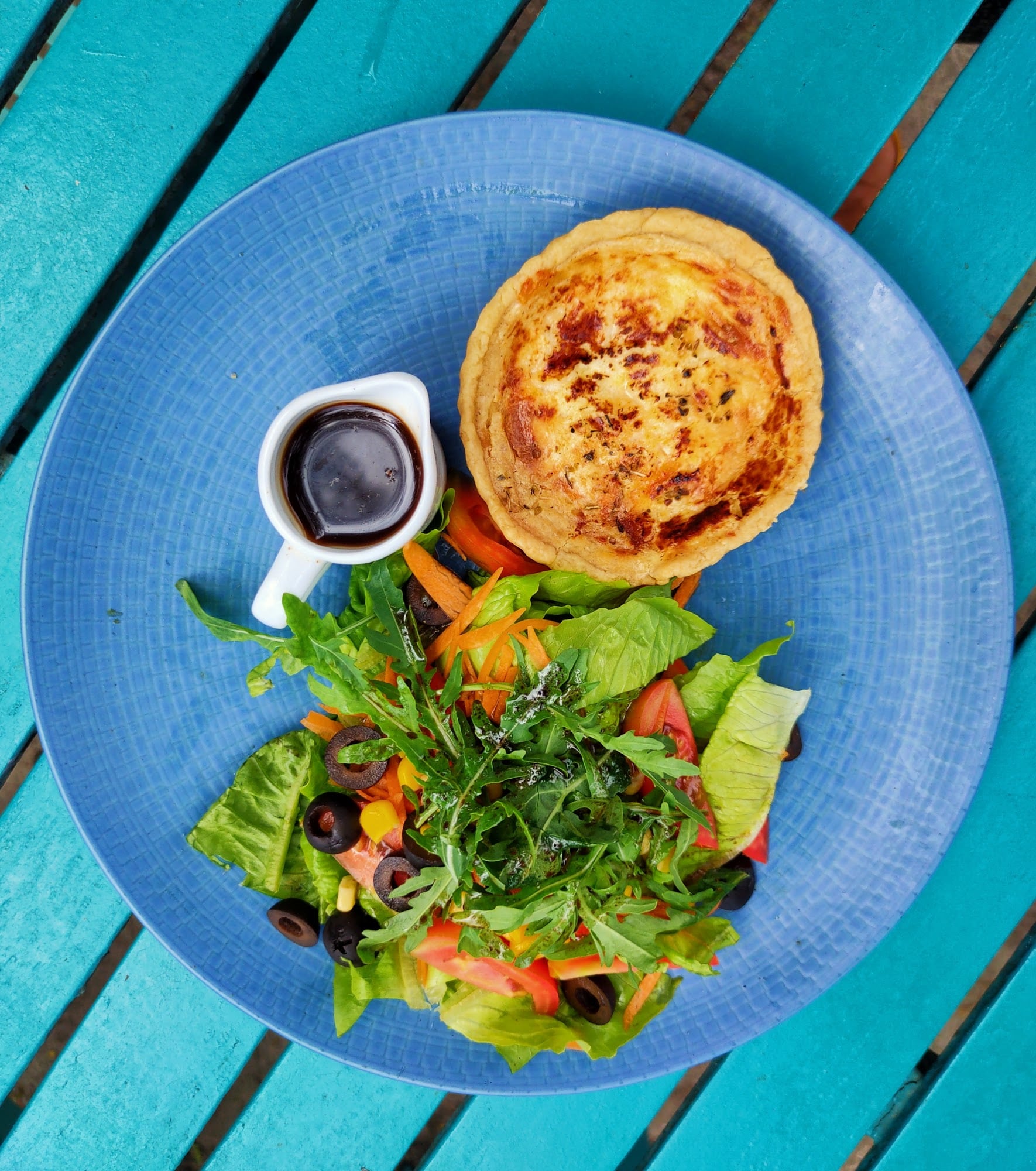 Breakfast by the beach at Taste Café & Restaurant inside Balé Sampan Boutique Bungalows, Gili Trawangan